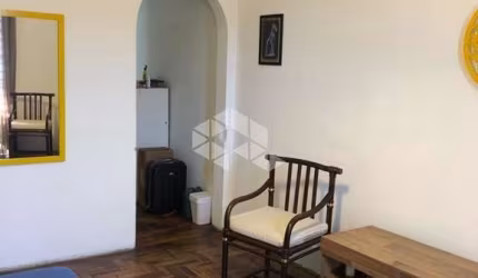 Apartamento 02 dormitórios no Bairro Navegantes