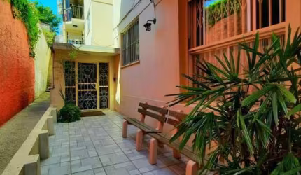 Apartamento à venda no Centro de Santa Maria.
