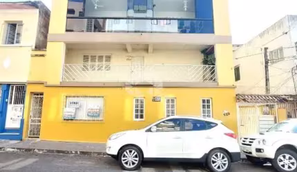 Apartamento localizado no centro