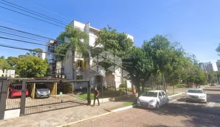 Apartamento 3 dormitórios com vaga próximo a PUC