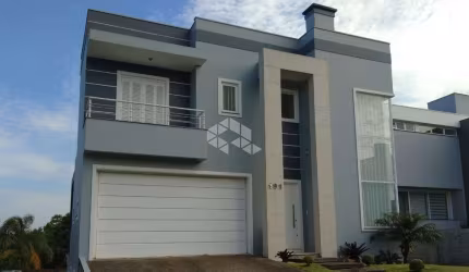 Casa Alto Padrão em Condomínio Fechado