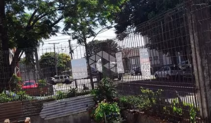 Casa residencial de esquina à venda/Não estpa disponível pra Compra Assistida