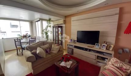 Cobertura Triplex de 2 dormitórios de 162,59 m²  com possibilidade de 3º quarto no bairro Menino Deus.