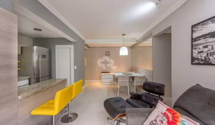Apartamento de 2 quartos e 1 vaga no Centro Histórico