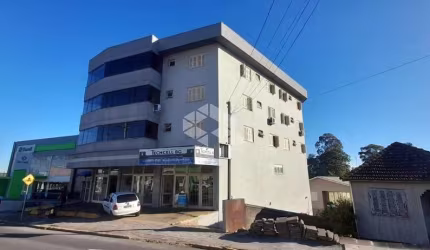 Apartamento semi mobiliado de 02 quartos no São Roque
