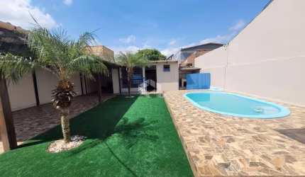 Casa 3 dormitórios, com piscina, bairro Santo André, São Leopoldo
