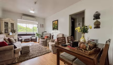 Apartamento de 2 dormitórios, sacada integrada, elevador, vaga coberta, Bairro Vila Rosa em Novo Hamburgo