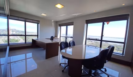 Vende Sala Comercial no Prime Offices do Praia de Belas / Porto Alegre - RS