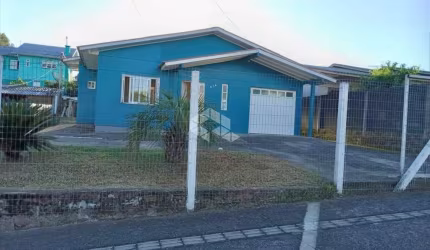 Casa com 102,05m², 2 quartos, 2 vagas de garagem no bairro Monte Verde