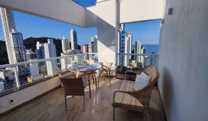Cobertura duplex 03 suítes próximo a Roda Gigante