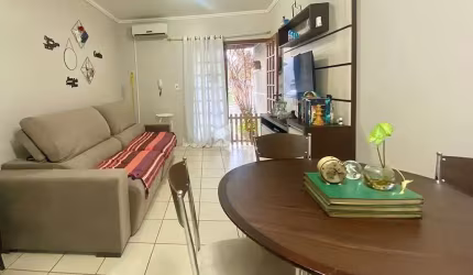 DUPLEX SEMIMOBILIADO PRÓXIMO AO CENTRO COM 2 DORMITÓRIOS