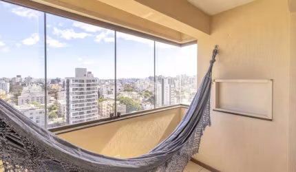 Apartamento semi mobiliado Petropolis
