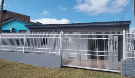 Casa de Alvenaria com 2 quartos à venda na Tancredo Neves em Santa Maria
