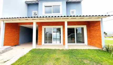 Casa de Condomínio em Sans Souci