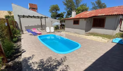 Casa à venda, com 3 quartos/dormitórios, 1 vaga/box, em Noiva do Mar, Xangri-lá/RS