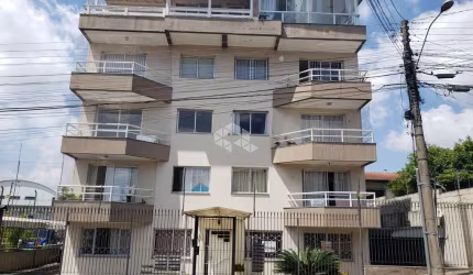 Apartamento para venda semimobiliado no bairro Santa Lucia.