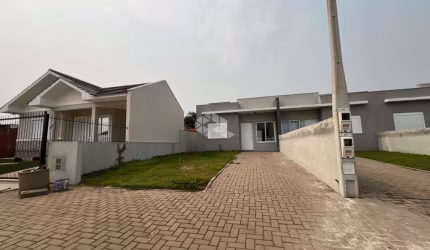 Geminado com 3 dormitórios no João Alves