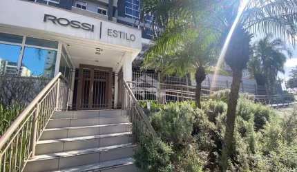 Loft Duplex de 1 dormitório mobiliado com sacada e churrasqueira