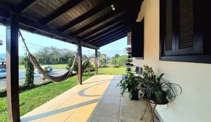 Casa plana, 2 dormitórios, sala, cozinha, 1 banheiro, Estância Velha.