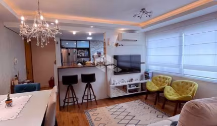 Apartamento de 2 dormitorios e 1 vaga de garagem coberta
