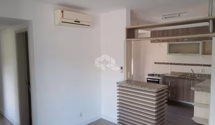 Excelente apartamento de frente com sol da manhã, possui 03 dormitórios.