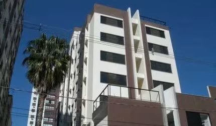 Sala comercial no Menino Deus Lavoro