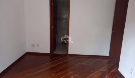 Apartamento 3 quartos no Bairro Jardim Itú em Porto Alegre