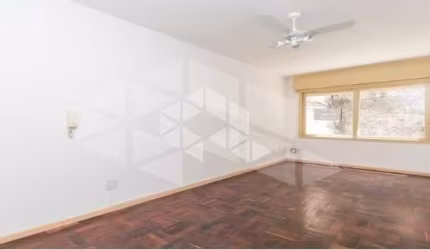 Apartamento de 2 quartos na Fernando Machado em Porto Alegre