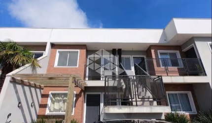 Apartamento 2 dormitórios Bairro Olaria em condomínio fechado