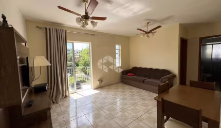 Apartamento semimobiliado no Ana Nery
