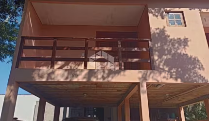 CASA EM CONDOMÍNIO COM 3 DORM/QUARTOS