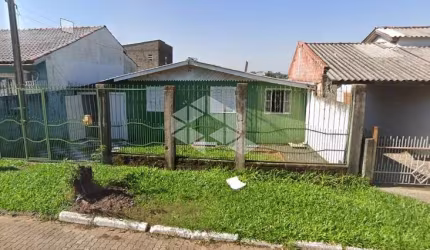 Casa mista com Terreno amplo em Gravataí