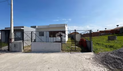 Casa à venda no bairro Diácono João Luiz Pozzobon em Santa Maria.