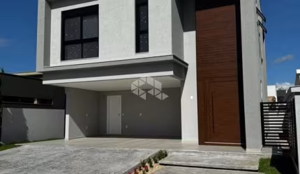 Casa de Condomínio em Santa Regina