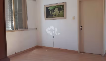 Apartamento de dois dormitórios no centro Histórico em Porto Alegre