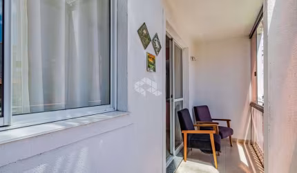 Apartamento de 3 dormitórios/Quartos. Sacada. Vaga Escriturada.