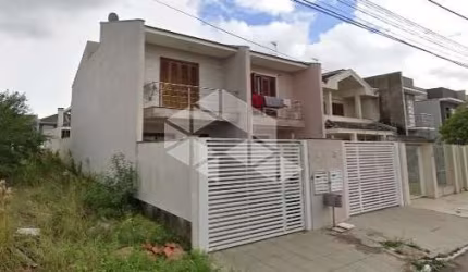 Sobrado de 3 dormitórios no Moinhos