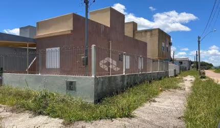 Casa com 3 quartos e 66m² à venda no centro novo, em Eldorado do Sul.