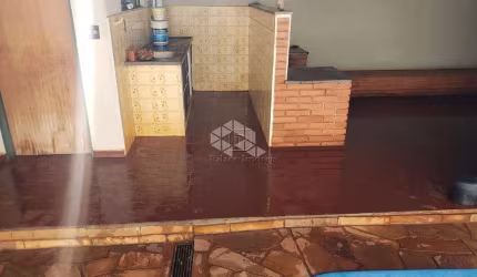 Casa à venda na Independência, 3 quartos, 1 suíte, 1 vaga.