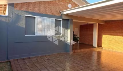 vendo casa Independência, 4 dormitórios, 1 suíte,  3 vagas