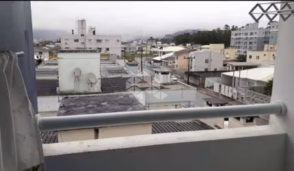 Apartamento com 2 quartos/dormiitórios no bairro Aririú, em Palhoça- SC