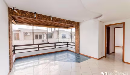 Apartamento de 95m2 privativos com 3 dormitórios, sendo 1 com sacada, vaga escriturada, 2 elevedores