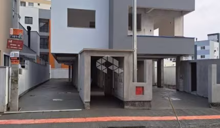 Apartamento a venda no bairro Pagani com 2 quartos/ dormitórios com 2 sacadas