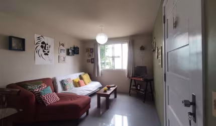 Casa Sobrado com 3 quartos em condomínio