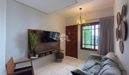 Duplex semimobiliado com 02 dormitórios, no Castelo Branco, rua sem saída