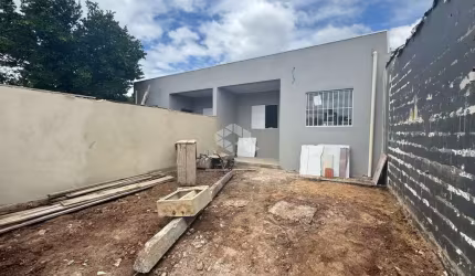 Casa nova de 2 dormitórios com vaga de garagem