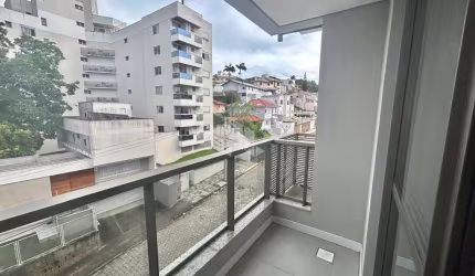 APARTAMENTO MODERNO DE 3 QUARTOS SENDO 1 SUÍTE COM 1 VAGA DE GARAGEM E VISTA PANORÂMICA NA CARVOEIRA FLORIANÓPOLIS