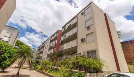 Apartamento a venda de 2 dormitórios em condomínio na Cavalhada.