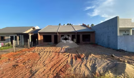 Geminado em construção 2 dormitórios na João Alves