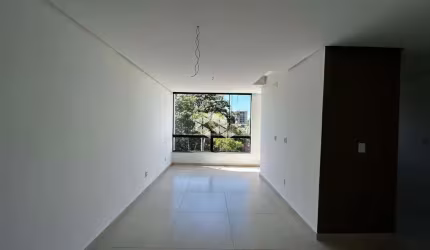 Apto novo 72,66m², 2 dormitórios c/ suíte, sacada com churrasqueira, sala, cozinha, area serviço, vaga estacionamento. localização privilegiada na cid